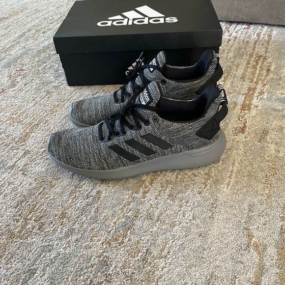 New Adidas Grey Knit Sneakers Mens - Picture 4 of 8